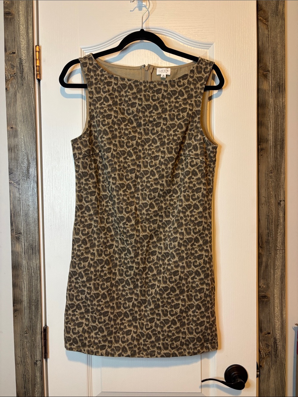 Le Lis collection brown and Black Leopard Print Sleeveless Sheath Dress medium